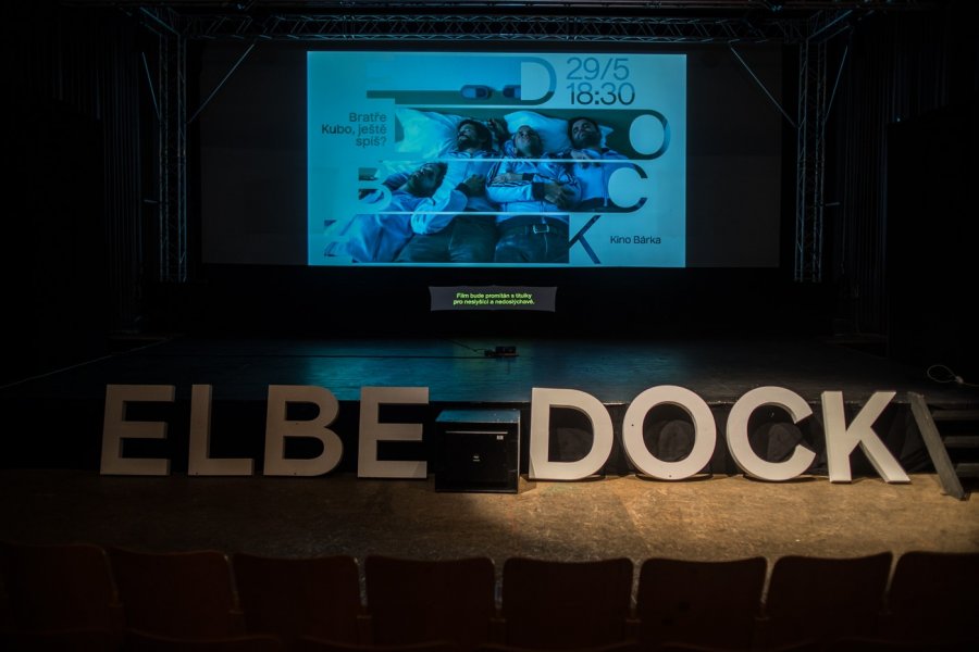 ELBE DOCK ocenil Budovatele říše i Poslední autoportrét