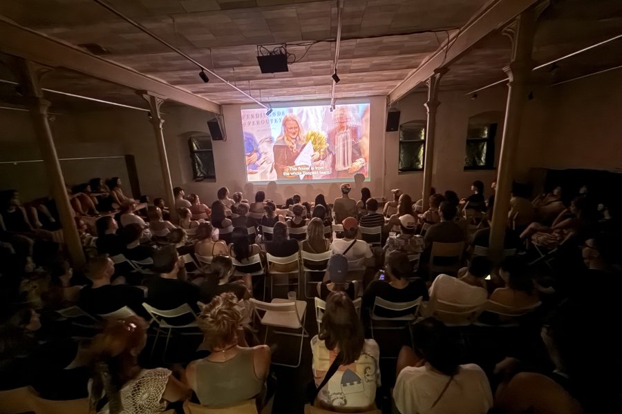 KineDok vyráží na festivaly! Potkáme se na Filmovce, Povalči i v Banátu