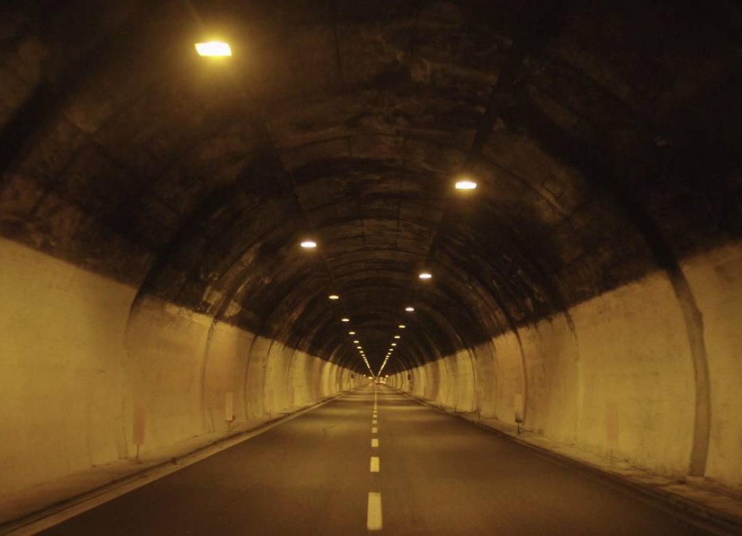 Emigrant Blues: A Road Movie in 3 1/2 Chapters