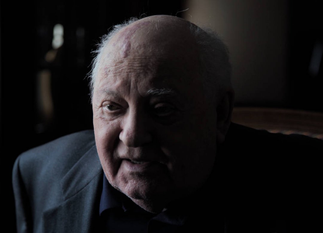 Gorbačov. Ráj