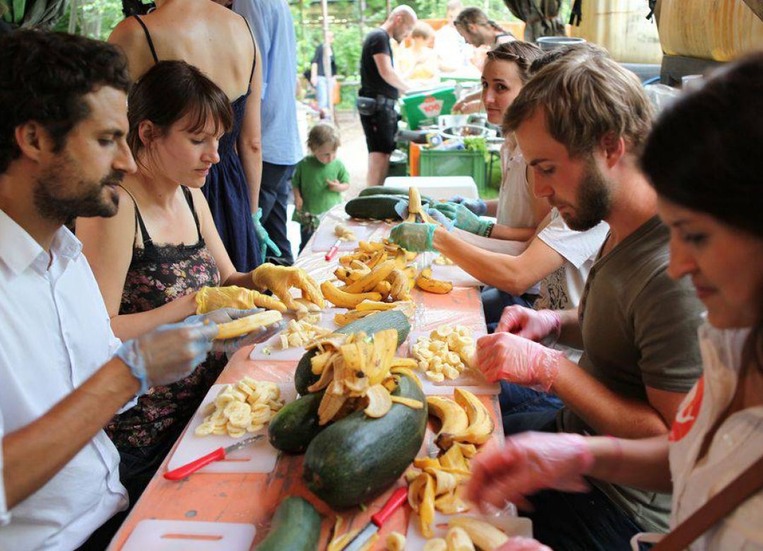 Wastecooking  –  Make Food, Not Waste